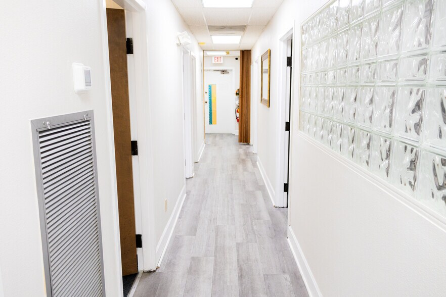 More Photos Of 1403 Medical Plaza Dr, Sanford Medical For Sale