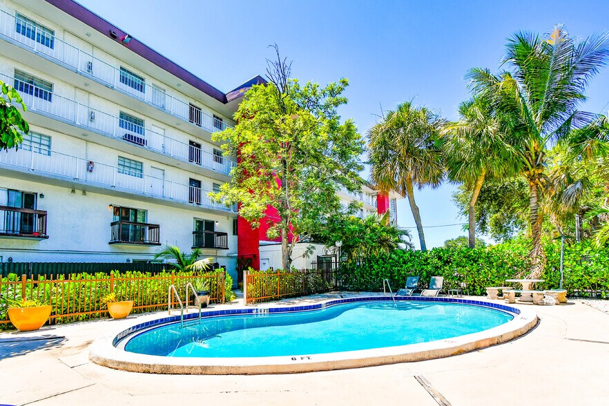 More Photos Of 2520 N Andrews Ave, Wilton Manors Apartments For Sale