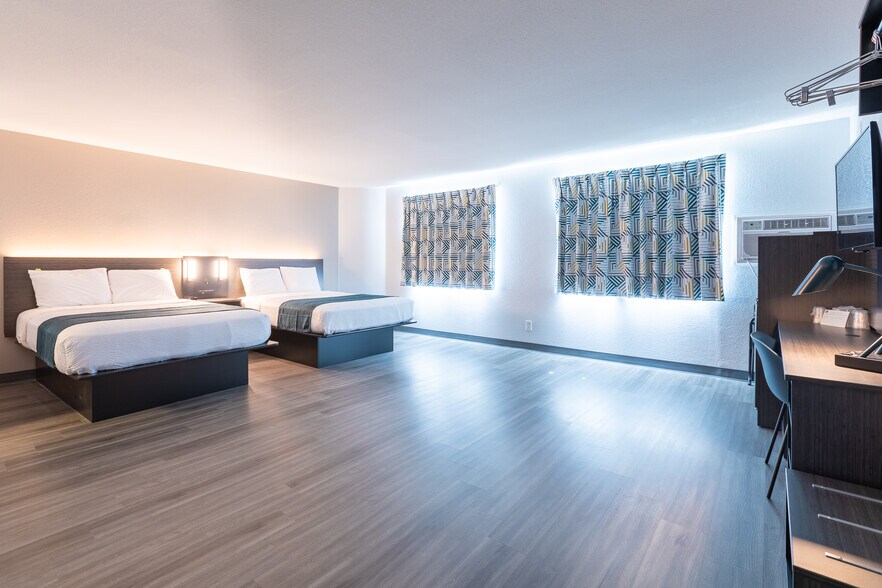 More Photos Of 65 S Grand Ave, Fort Lupton Hotel For Sale