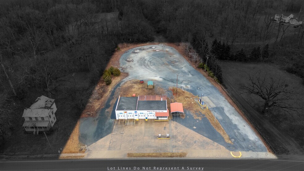 More Photos Of 16855 Oak St, Dillwyn Service For Sale