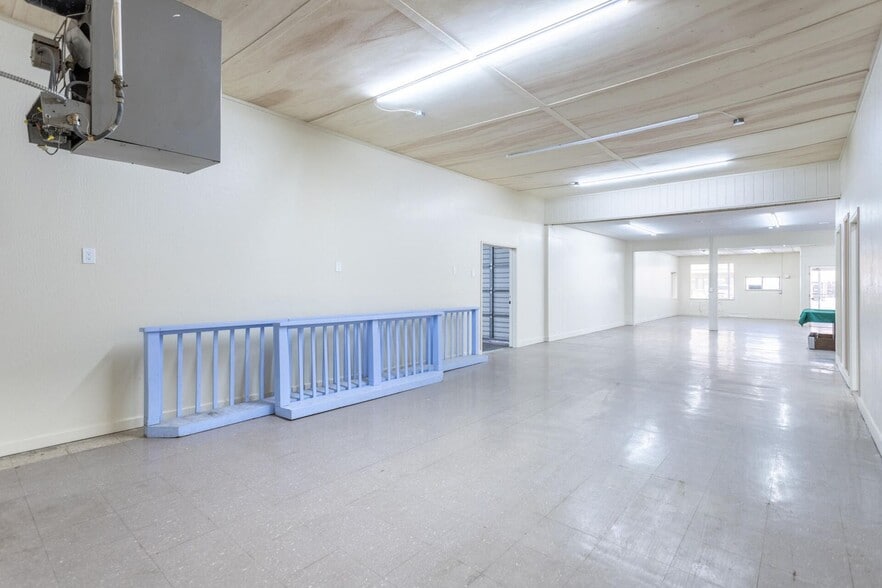 More Photos Of 37087 Main St, Burney Showroom For Sale