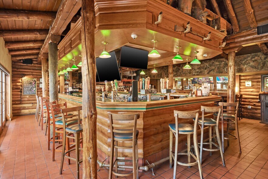 More Photos Of 1302 Monmouth Rd, Mount Holly Storefront Retail Office For Lease