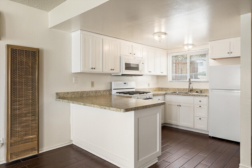 More Photos Of 2219 Oak St, Paso Robles Multifamily For Sale