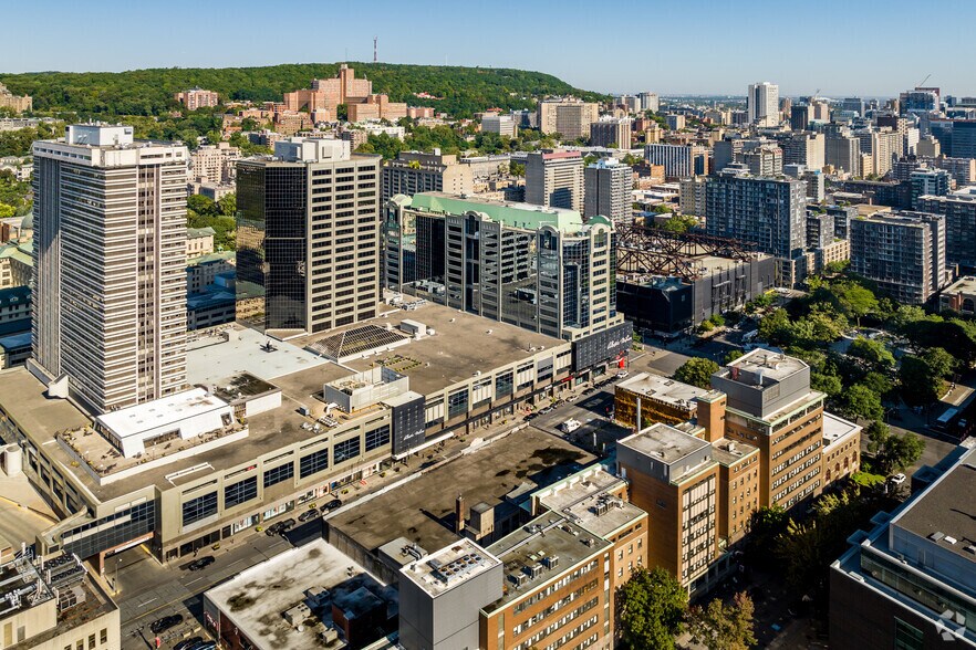 More Photos Of 3400 Boul De Maisonneuve O, Montréal Unknown For Lease
