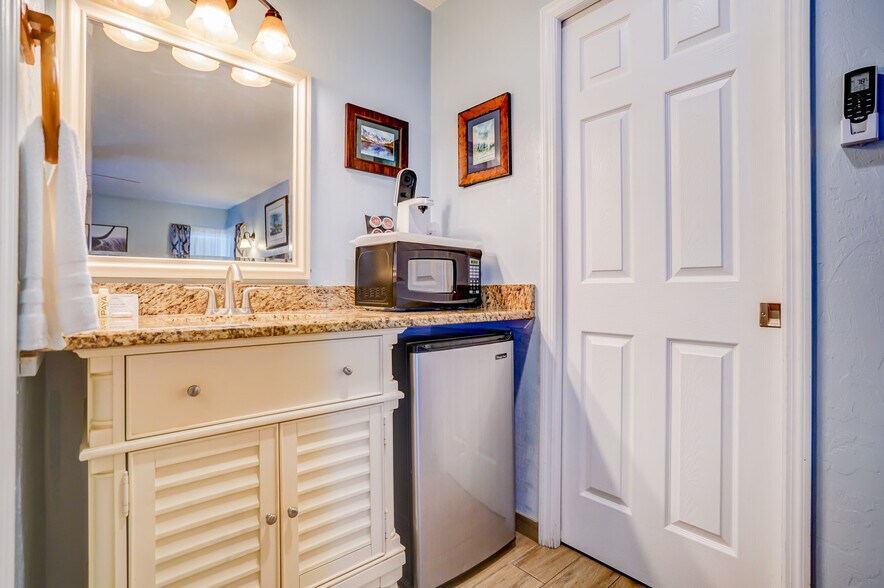 More Photos Of 2060 US Highway 27 N, Avon Park Hotel For Sale