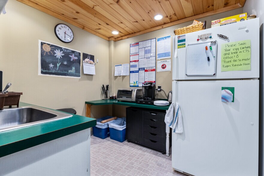 More Photos Of 1 Harris St, Newburyport Medical For Lease