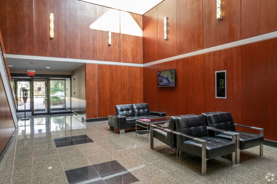 More Photos Of 22 Paris Ave, Rockleigh Office For Lease