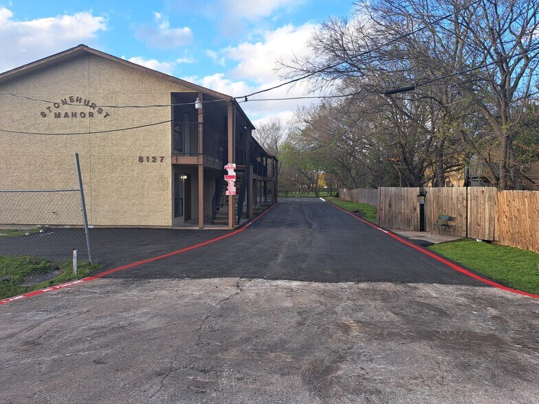 More Photos Of 8127 Stonehurst St, Dallas Apartments For Sale