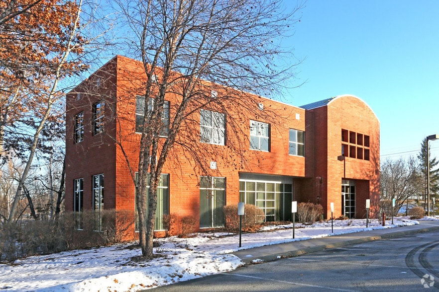 More Photos Of 6200 Baker Rd, Eden Prairie Office For Lease