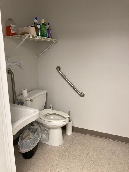 More Photos Of 137-139 Prospect St, Newark Medical For Sale