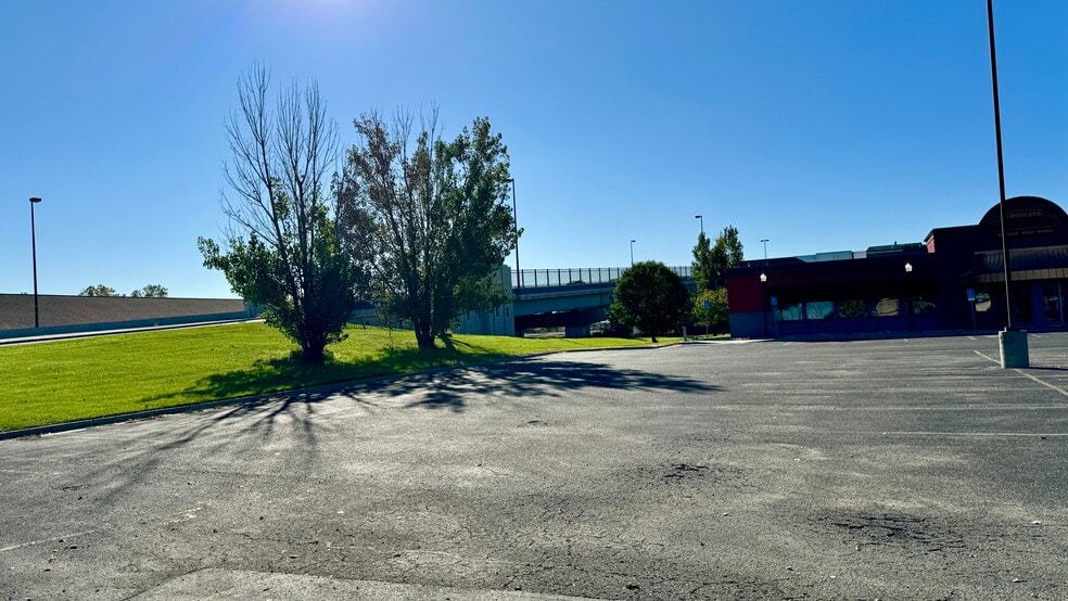 More Photos Of 3333 Hwy 10 E, Moorhead Restaurant For Lease