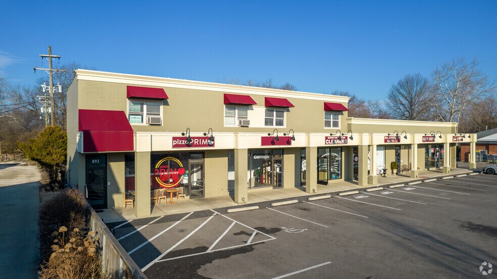 More Photos Of 893-905 High St, Worthington Storefront Retail Office For Lease