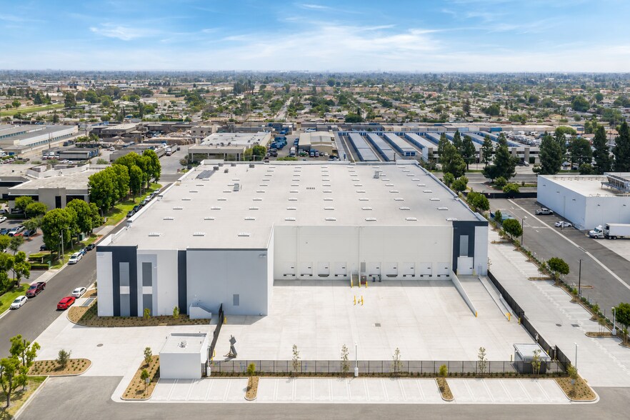 More Photos Of 11311 Western Ave, Garden Grove Manufacturing For Sale