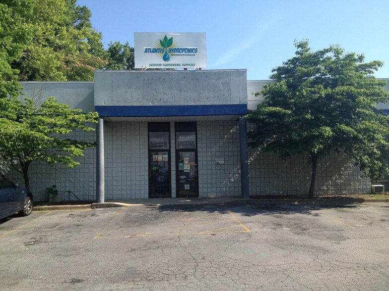 More Photos Of 2561 W Point Ave, College Park Warehouse For Sale