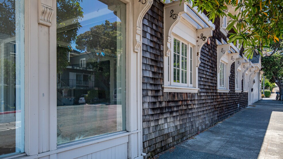 More Photos Of 1411-1417 Bridgeway Blvd, Sausalito Storefront For Lease