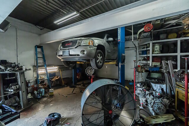 More Photos Of 7948 W 79th St, Bridgeview Auto Dealership For Sale