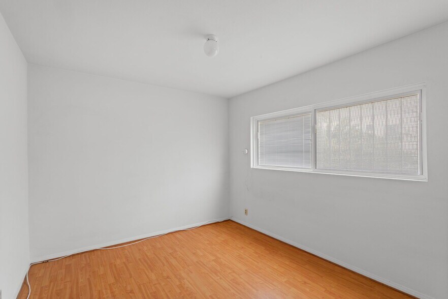 More Photos Of 1053 S Oxford Ave, Los Angeles Apartments For Sale