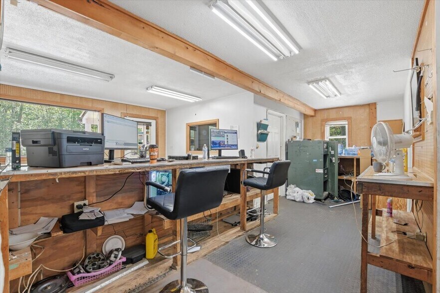 More Photos Of 6269 Caledon Rd, King George Auto Salvage Facility For Sale