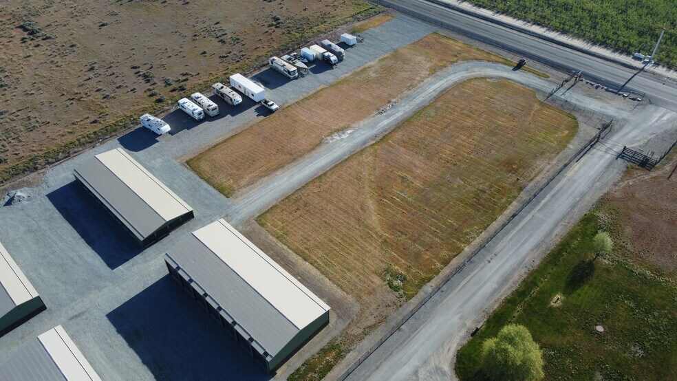 More Photos Of 8 Hacienda Ln, Brewster Self Storage For Sale