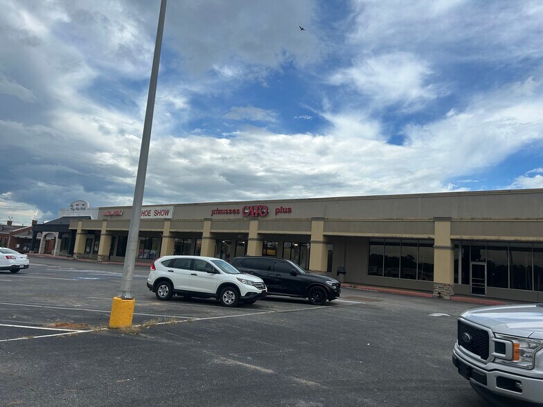 More Photos Of 1560-1588 Simpson Hwy, Magee Unknown For Lease