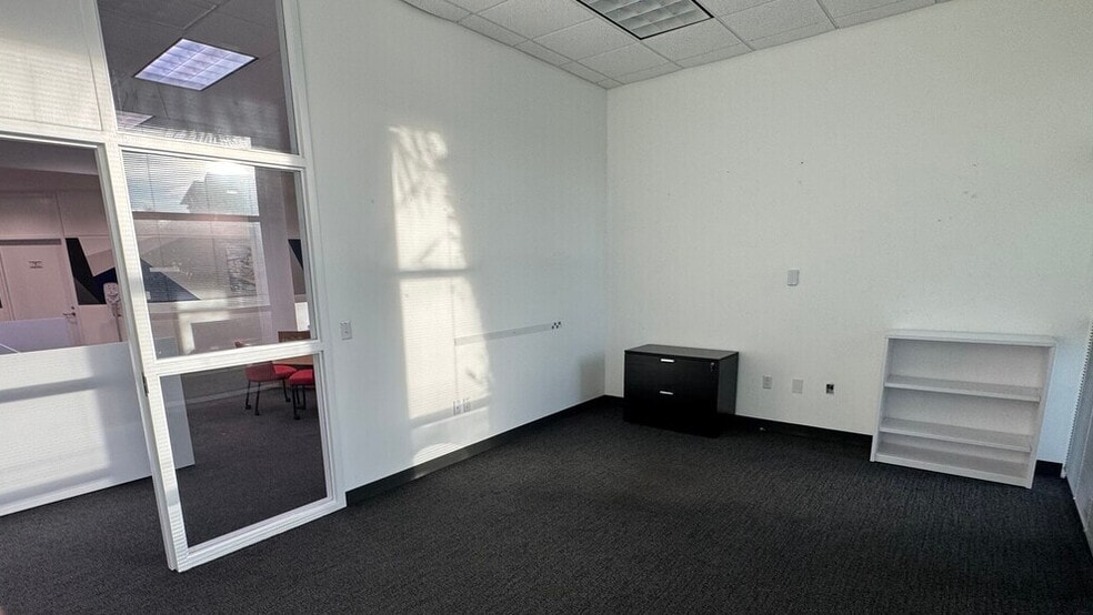 More Photos Of 2227 Welbilt Blvd, New Port Richey Office For Sale