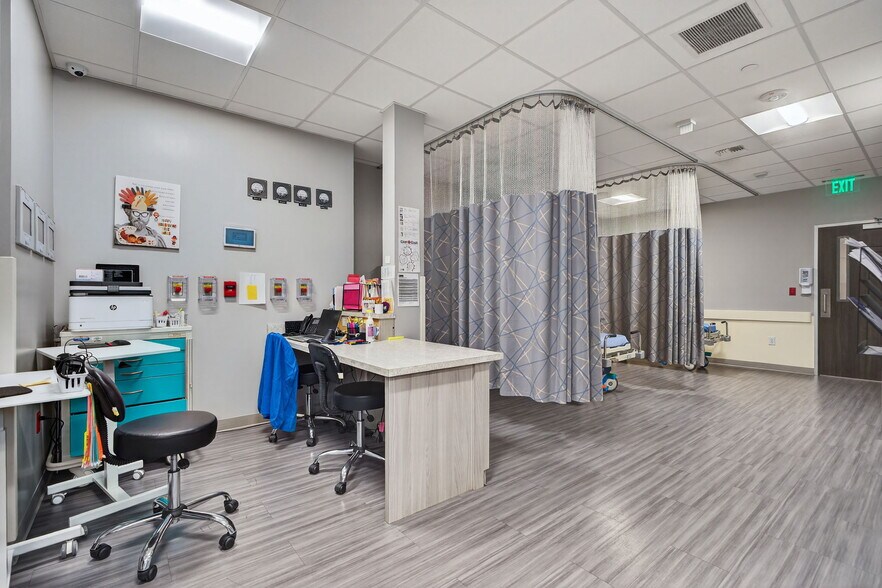 More Photos Of 13617 Caldwell Dr, Austin Medical For Sale