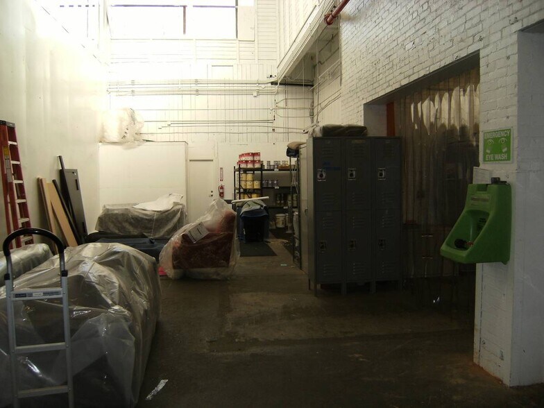 More Photos Of 5020 S Colorado Ave, Seattle Warehouse For Sale