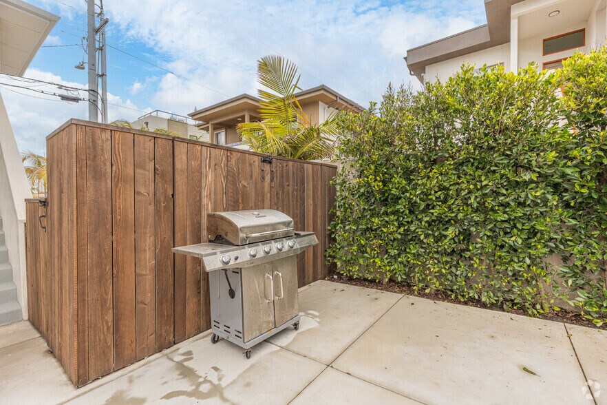 More Photos Of 1842-1846 S Pacific St, Oceanside Multifamily For Sale