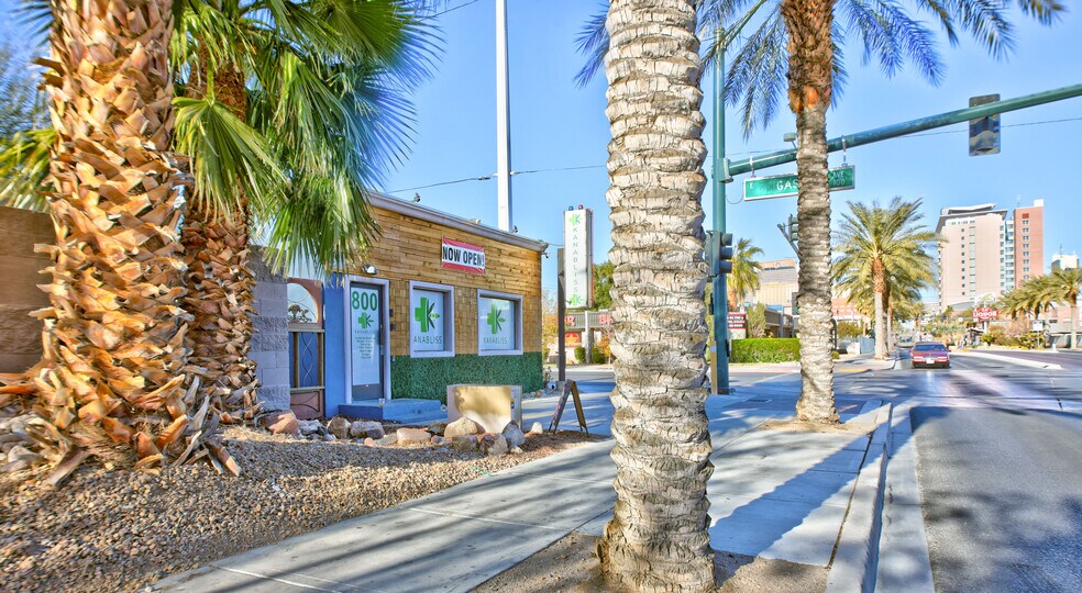 More Photos Of 800 S Casino Center Blvd, Las Vegas Loft Creative Space For Sale