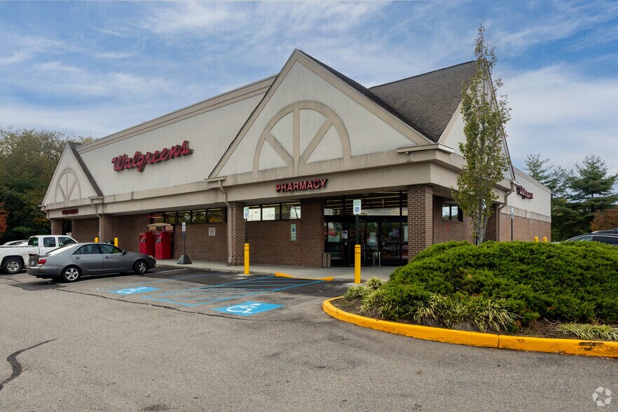 Primary Photo Of 4720 Nine Mile Rd, Richmond Drugstore For Sale