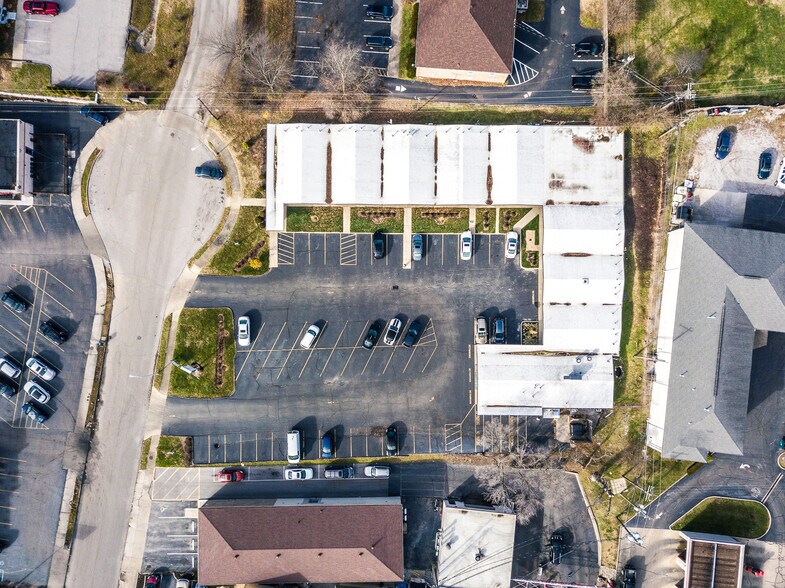More Photos Of 145 Burt Rd, Lexington Storefront Retail Office For Lease