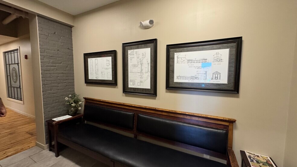 More Photos Of 312-314 W Broad St, Quakertown Office For Sale