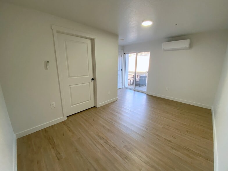 More Photos Of 404 E 5600 S, Salt Lake City Apartments For Sale