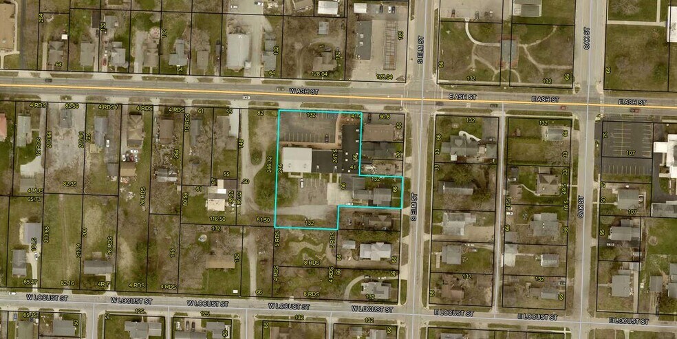 More Photos Of 208 S Elm St, Three Oaks Storefront For Sale