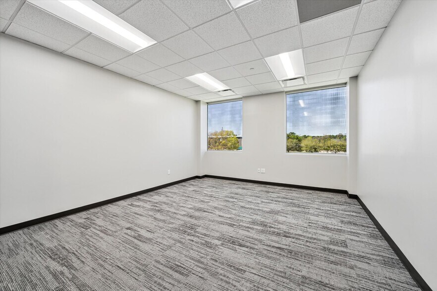 More Photos Of 14450 John F Kennedy Blvd, Houston Office For Lease
