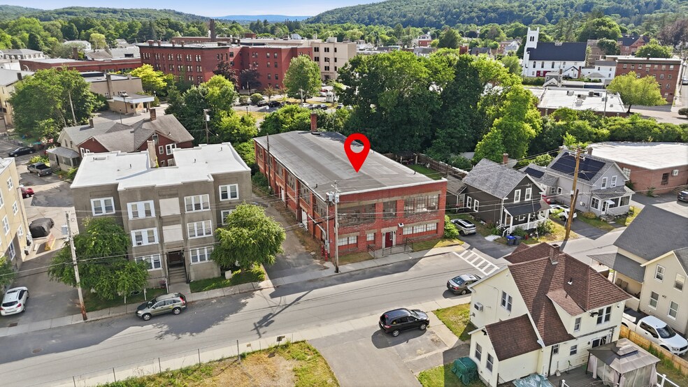 More Photos Of 105 Marble St, Athol Manufacturing For Sale