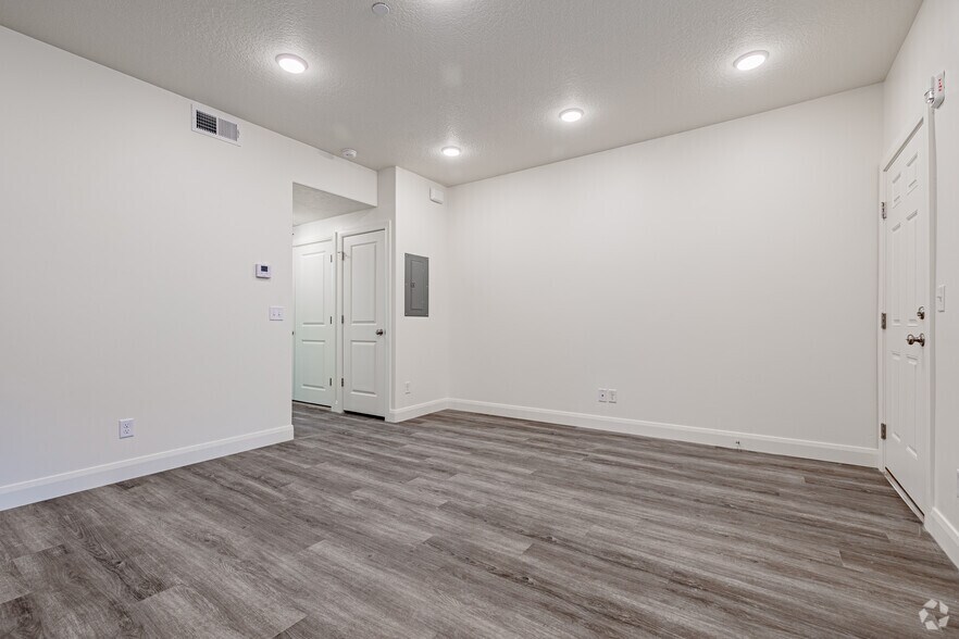 More Photos Of 36 W 1600 N, Sunset Apartments For Sale