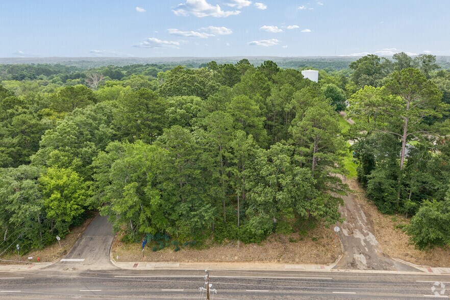 More Photos Of S Commerce @ Brandon St E, Overton Land For Sale