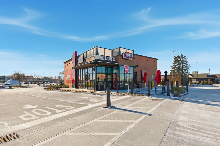 More Photos Of 323 William S Canning Blvd, Fall River Fast Food For Sale