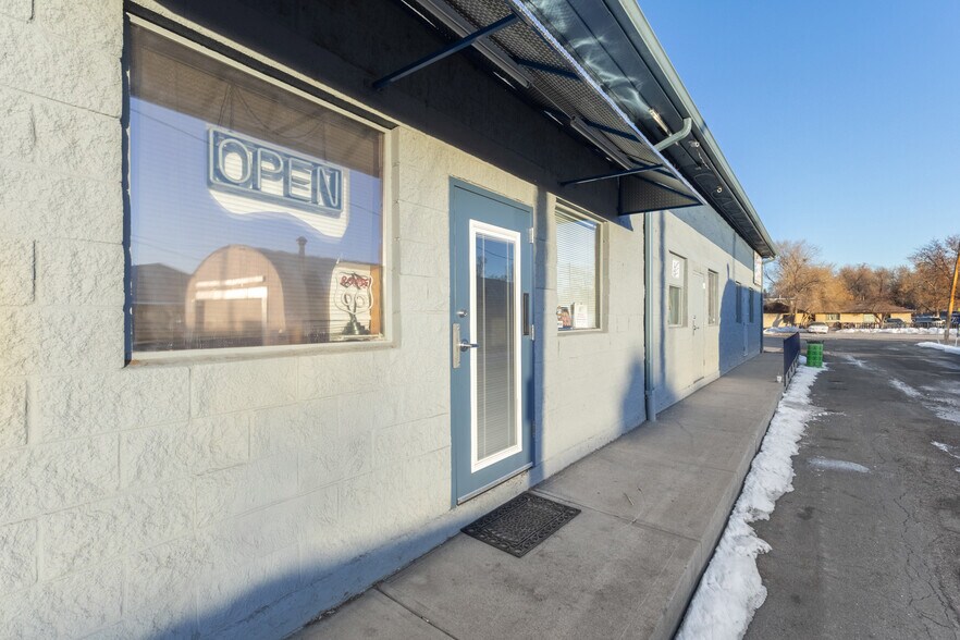 More Photos Of 7007 W Colfax Ave, Denver Freestanding For Sale