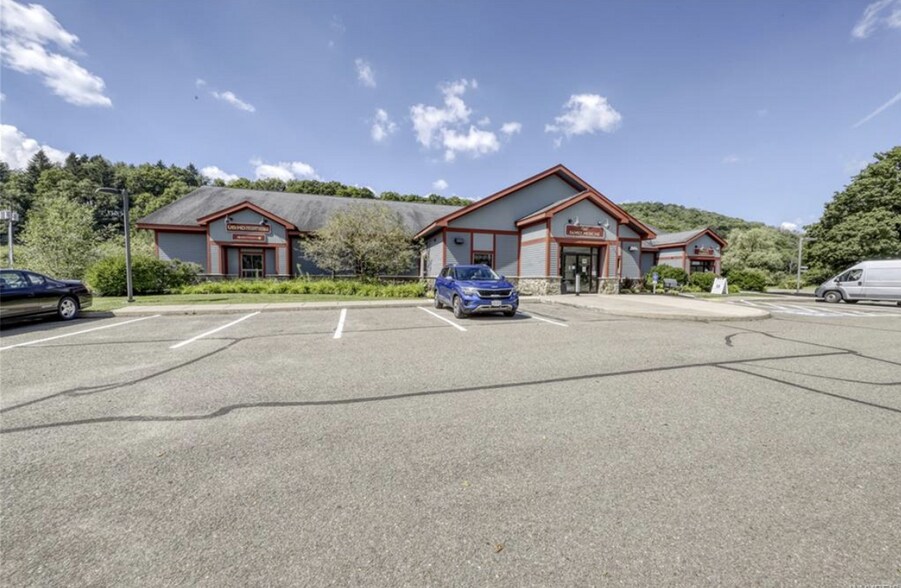 More Photos Of 6133 US Rte 219, Ellicottville Medical For Lease