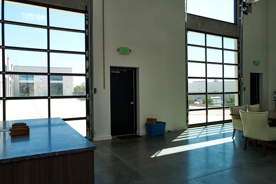 More Photos Of 183 S Taylor Ave, Louisville Research And Development For Sale