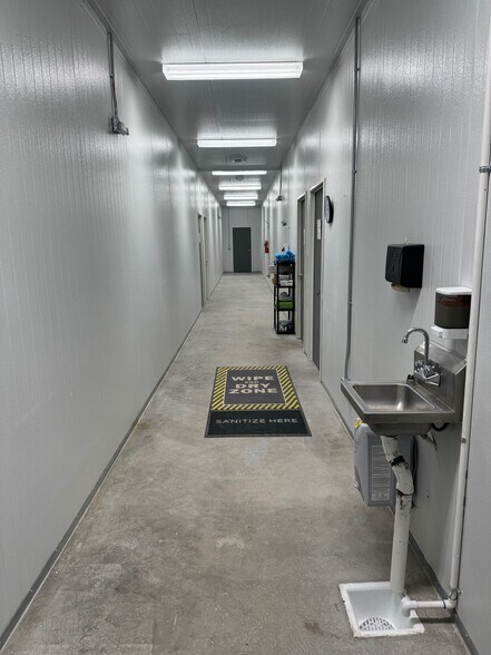 More Photos Of 5750 DENALI Ln, Caliente Manufacturing For Sale