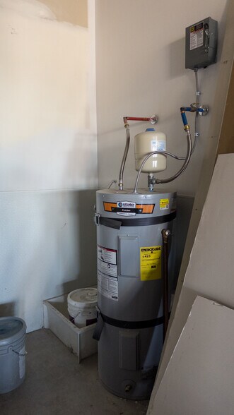 More Photos Of 4430-4438 S 900 E, Salt Lake City Freestanding For Lease