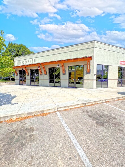 More Photos Of 1630 S Eagle Rd, Meridian Restaurant For Lease