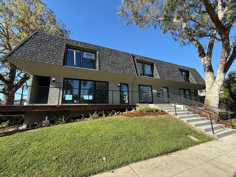 More Photos Of 558 Brewster Ave, Redwood City Loft Creative Space For Lease
