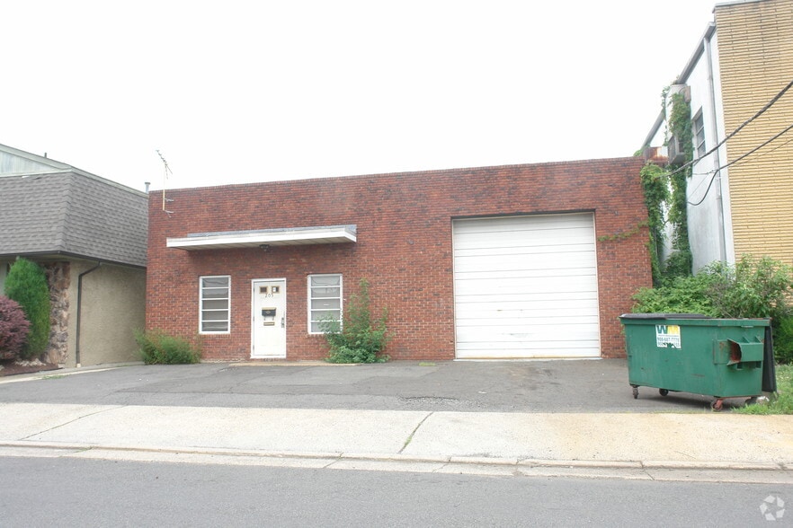More Photos Of 205 E 11th Ave, Roselle Manufacturing For Sale
