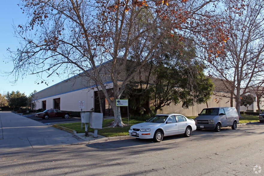 Primary Photo Of 4057-4073 Calle Tesoro, Camarillo Warehouse For Lease