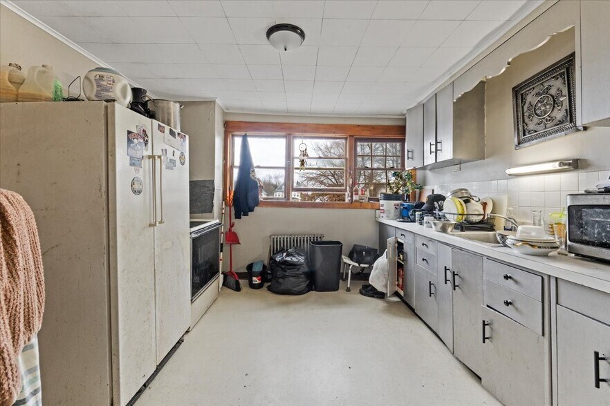 More Photos Of 622 E Market St, Scranton Office Residential For Sale