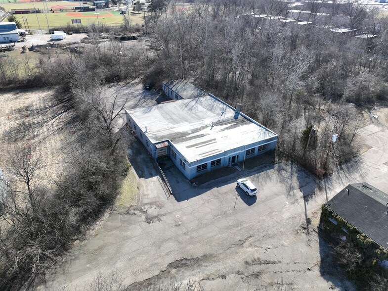 Primary Photo Of 1953 Losantiville Ave, Cincinnati Warehouse For Sale